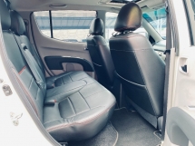 2014 三菱TRITON 2.5 在改片天窗相机皮革座椅 