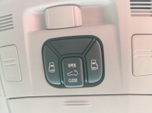 2011 丰田ALPHARD 2.4 S 规格 制造年份 2011 2 电源门 7 座椅环绕摄像机 (( 1 一年保修 )) 2016