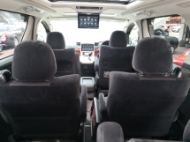 2011 丰田ALPHARD 2.4 S 规格 制造年份 2011 2 电源门 7 座椅环绕摄像机 (( 1 一年保修 )) 2016