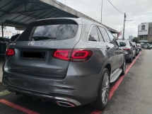 2021 梅赛德斯 - 奔驰GLC GLC200 AMG 2021 新的改头换面完成了45,000公里，只有全方位服务NZ Wheels保修 10.2025