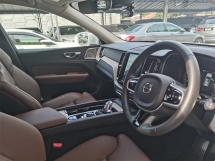 2018 VOLVO XC60 VOLVO XC60 2.0cc T8 PLUG DALAM HIBRID (A)