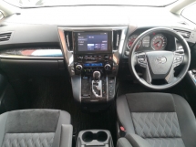 2021 TOYOTA ALPHARD 2.5S New Facelift YEAR MADE 2021 Pre Reg Unit Loan Rate 2.xx DIM BSM LTA ((( 5 Years Warranty )))