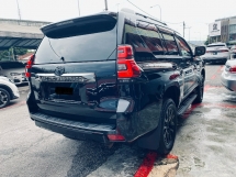 2021 TOYOTA PRADO 2.8 TX-L DIESEL Berdaftar 2024 Sunroof 7Seater 