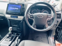 2021 TOYOTA PRADO 2.8 TX-L DIESEL Berdaftar 2024 Sunroof 7Seater 
