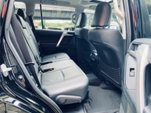 2021 TOYOTA PRADO 2.8 TX-L DIESEL Berdaftar 2024 Sunroof 7Seater 