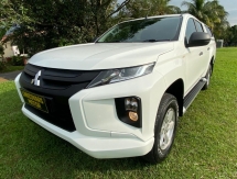 2022 MITSUBISHI TRITON 2.5 (A) 4 X 4 TIP TIOP HIGH LOAN DEPOSIT RM300