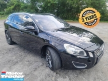 2014 VOLVO V60 T4 1.6 Turbo Sports Wagon Coupe