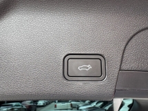 2023 宝腾 X70 1.5 TGDI PREMIUM CKD 22K KM 完成 U/保修 2028