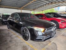 2020 MERCEDES-BENZ A35 AMG Premium Plus Hatchback Full Spec Panoramic Roof 2 Memory Seat 64 Color Ambient Light