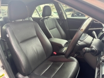 2015 TOYOTA CAMRY 2.5 Kerusi Kulit BSM Facelift Hibrid F/Waranti