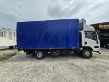2015 ISUZU NPR NPR75UKH 3 TONES WITH TAILLIFT CANVAS