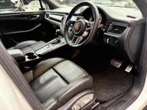2017 Porsche Macan CBU Chrono Keyless Push Start Camera Power Boot