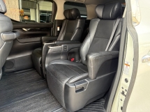 2017 TOYOTA ALPHARD 2.5 SC Facelift Reg 2020 Pilot Seat 360 Kamera 