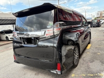 2015 TOYOTA VELLFIRE 2.4 ZG版Facelift Reg 2018 飞行员座椅P/靴子
