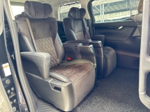 2015 TOYOTA VELLFIRE 2.4 ZG版Facelift Reg 2018 飞行员座椅P/靴子