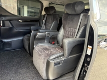 2015 TOYOTA VELLFIRE 2.4 ZG版Facelift Reg 2018 飞行员座椅P/靴子