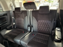 2015 TOYOTA VELLFIRE 2.4 ZG版Facelift Reg 2018 飞行员座椅P/靴子