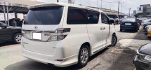 2013 丰田Vellfire 3.5cc V6型号 (一个) REG 2014, 105K KM 2 年保修
