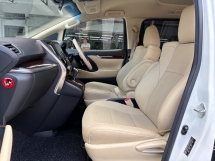 2015 TOYOTA ALPHARD 2.5 (A) Facelift Modelista Kit Leather Seat Camera
