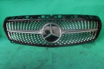 MERCEDES W176 FRONT GRILLE Performance Part 