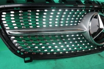 MERCEDES W176 FRONT GRILLE Performance Part 