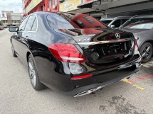2017 MERCEDES-BENZ E-CLASS E200 2.0 (A) CBU Berdaftar 2019 AMG 5A kereta 14k km