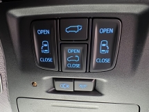 2015 丰田ALPHARD 2.5 注册 2018 改款飞行员座椅免费保修