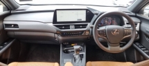 2023 Lexus UX 200 2.0Model mewah CC (CBU) (UW04/2028) REG 2023