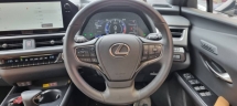 2023 Lexus UX 200 2.0Model mewah CC (CBU) (UW04/2028) REG 2023