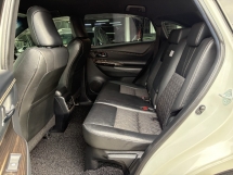 2017 TOYOTA Harrier 2.0 (A) berdaftar 2019 360 But Kuasa Kamera 
