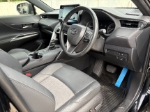 2022 TOYOTA Harrier 2.0 (A) G 17k km selesai jaminan kereta kelas tinggi