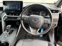 2022 TOYOTA Harrier 2.0 (A) G 17k km selesai jaminan kereta kelas tinggi