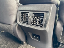 2022 TOYOTA Harrier 2.0 (A) G 17k km selesai jaminan kereta kelas tinggi
