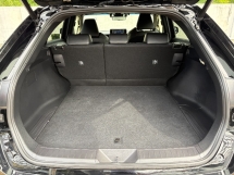 2022 TOYOTA Harrier 2.0 (A) G 17k km selesai jaminan kereta kelas tinggi