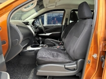 2015 Nissan Navara 2.5L 4x4 Keyless Push Start Camera Free Waranti