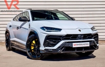 2020 LAMBORGHINI URUS 4.0 V8 (A) 6 MODE HIGH SPEC CARBON ACCESSORIES UK