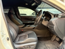 2022 TOYOTA Harrier 2.0 (A) G 360 Kamera p/boot tanpa kunci u/waranty2029