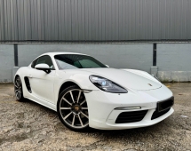 2017 PORSCHE CAYMAN 2.0 (A) PDLS+ SPORT CHRONO PACKAGE REVERSE CAMERA