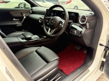 2023 MERCEDES-BENZ A-CLASS A200 1.3 CKD 20k km Rekod Perkhidmatan Penuh UW 2027