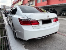 2013 HONDA ACCORD 2.0 VTI-L相机皮革座椅钥匙免费保修