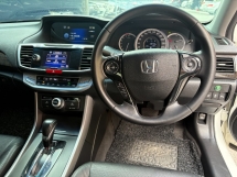2013 HONDA ACCORD 2.0 VTI-L相机皮革座椅钥匙免费保修