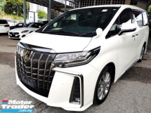 2022 TOYOTA ALPHARD 2.5 TYPE GOLD - 7 YEARS WARRANTY