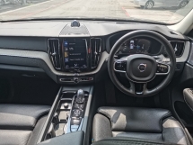 2018 沃尔沃 XC60 沃尔沃 XC60 2.0cc T8 插电式混合动力车 (一个) 2018