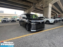 2022 TOYOTA VOXY 2.0 SG LUXURY EDITION 7 SEATER MPV 2 POWER DOOR REVERSE CAMERA