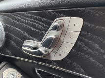 2016 MERCEDES-BENZ GLC 250 2.0 (A) Kamera But Kuasa Bumbung Panaromik AMG CKD 