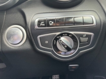 2016 MERCEDES-BENZ GLC 250 2.0 (A) Kamera But Kuasa Bumbung Panaromik AMG CKD 
