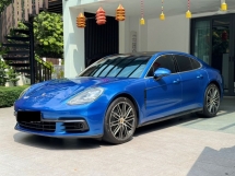 2017 PORSCHE PANAMERA 4S