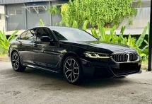 2023 BMW 5 SERIES 530E M SPORT CONDITION LIKE NEW WARRANTY TILL 2028