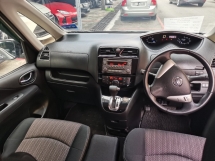 2017 Nissan Serena Nissan Serena 2.0cc S-Hybrid高速公路明星 (一个)
