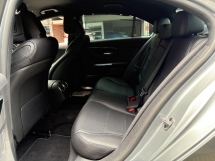 2023 MERCEDES-BENZ C-CLASS C200 1.5 (A) CKD 12K KM Done Full Service UW2028